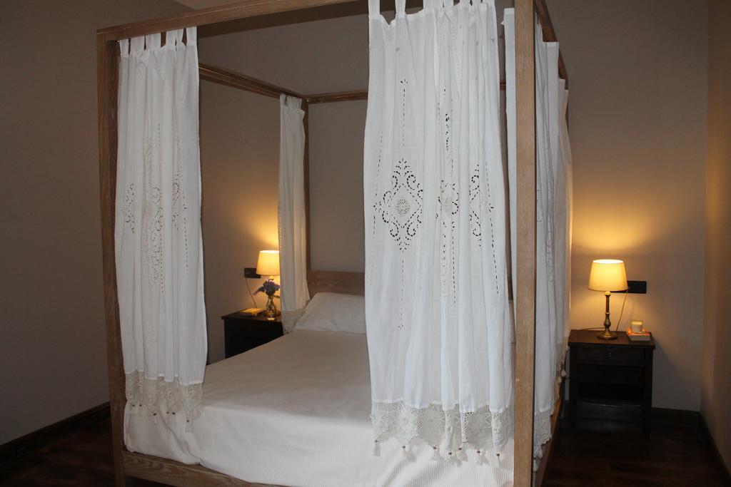 Hotel Palacio Conde Toreno Salas  Zimmer foto